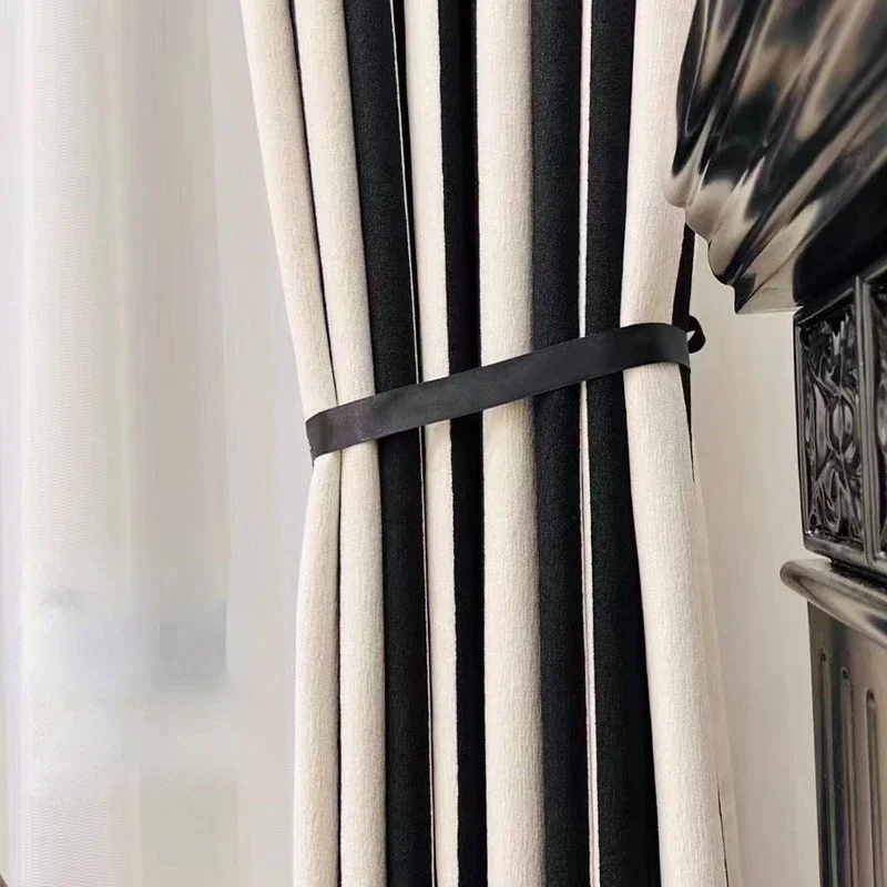 Vertical Striped Black and Whi - огляд і ціна Home Fragrance French